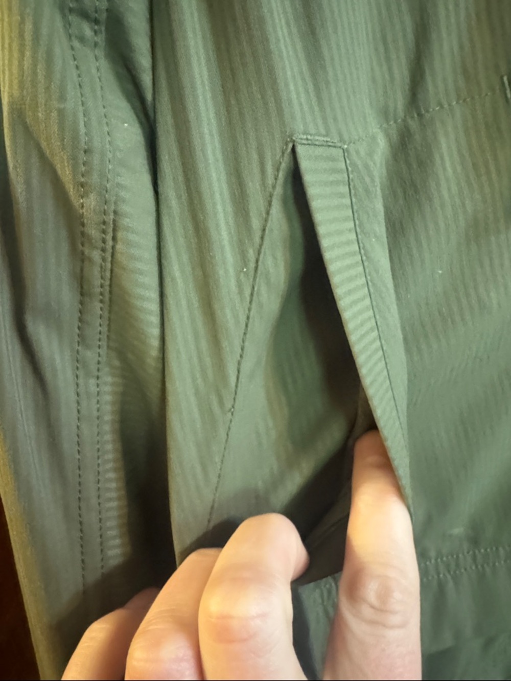 Lululemon Yogi Anorak Jacket - fatigue green - Picture 10 of 14